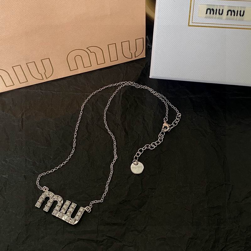 MiuMiu Necklace 10lyr3